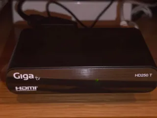 TV Sony Trinitron 32 + TDT