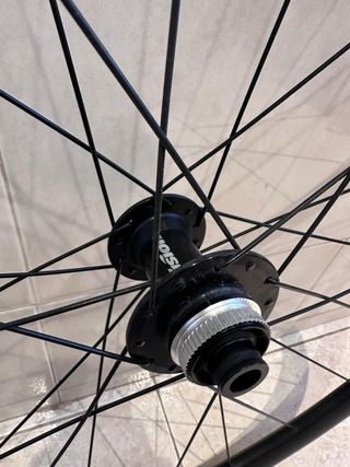 Ruedas Visión Velomann VR30 con Cassette 12v