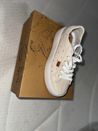 Zapatos Beige Mujer