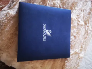 Gargantilla Swarovski dorada con cristales