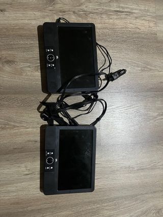 DVD de coche marca OK con doble pantalla