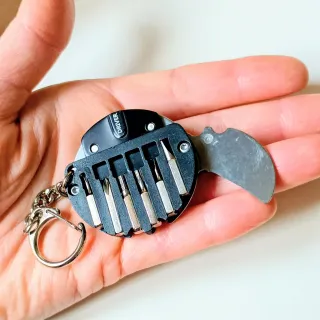 Portachiavi mini cacciavite con coltellino