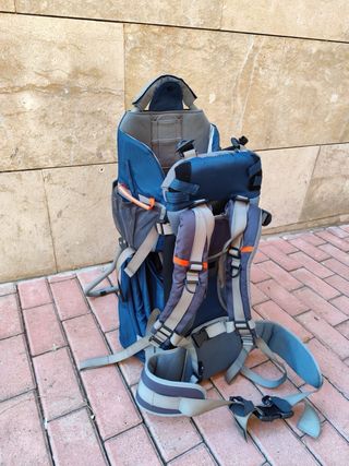 Mochila portabebés para excursión