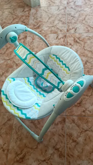 Hamaca columpio musical para bebé