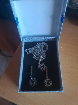 Conjunto cadena y pendientes plata