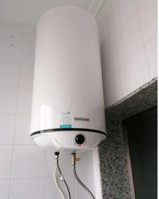 Montajes de termos eléctricos.