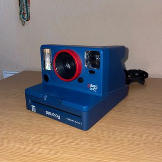 Cámara Polaroid OneStep2 Stranger Things Edición