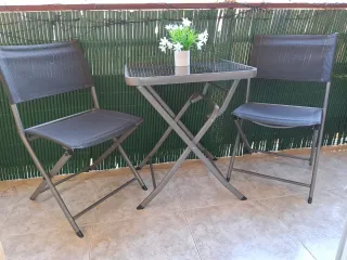Tavolo e 2 sedie pieghevoli da esterno