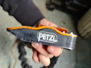 Polea de escalada con cuerda