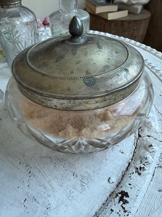 Vecchie bottiglie da profumiere