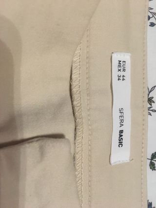 Pantalón beige