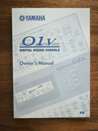 Mesa Mezclas Digital Yamaha 01V + flycase + manual