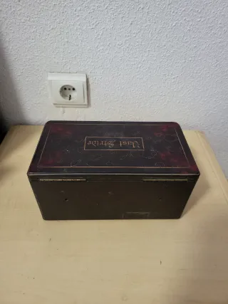 Joyero negro con espejo y cajón