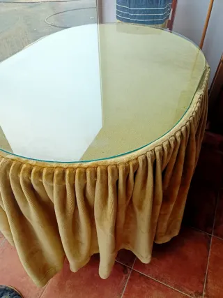 Tavolo barella con gonne e cristallo