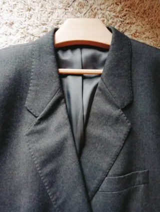 Chaqueta americana gris marca 64