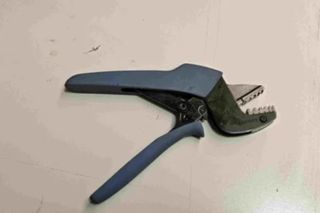 FACOM 985895 ALICATES PARA PRENSAR PUNTERAS