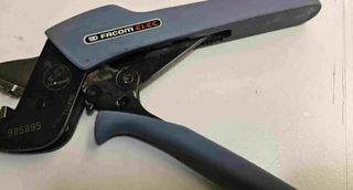 FACOM 985895 ALICATES PARA PRENSAR PUNTERAS