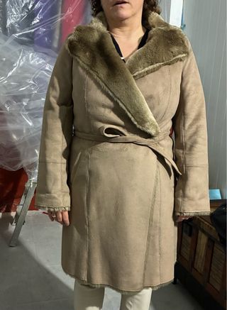 Abrigo imitación piel 46 NUEVO.