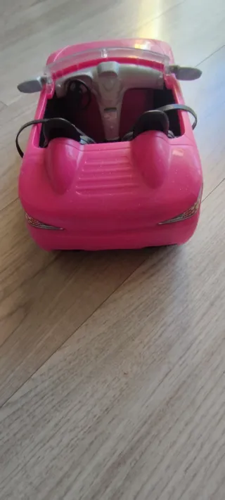 Coche rosa Barbie descapotable