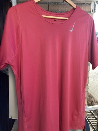 Camiseta deportiva Nike mujer Talla XL