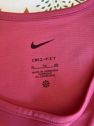 Camiseta deportiva Nike mujer Talla XL