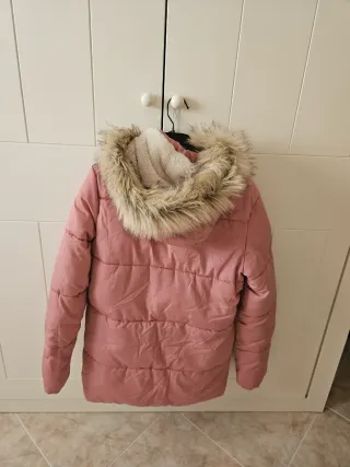 Plumífero rosa con capucha Talla M