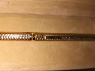 Bolígrafo S.T. Dupont Chapado Oro