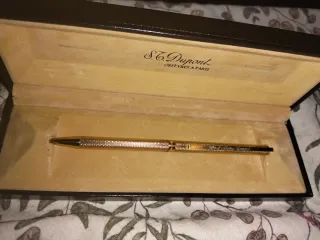 Bolígrafo S.T. Dupont Chapado Oro
