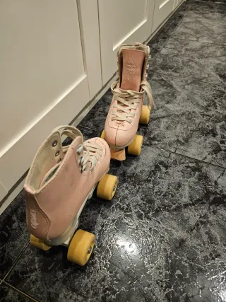 Patinas 4 ruedas Oxelo color rosa talla 35