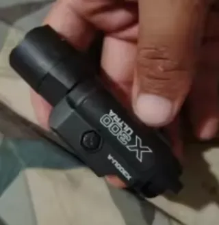 Linterna Táctica X300 Ultra