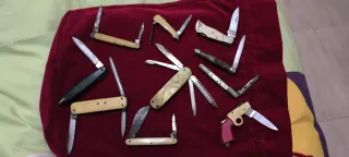 Collezione di Coltelli da Collezione in Miniatura