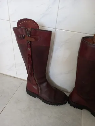 Botas altas de piel artesanas