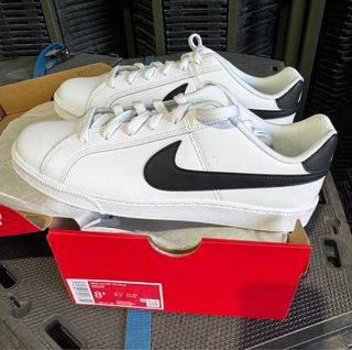 Zapatillas Nike Talla 42 Blancas y Negras