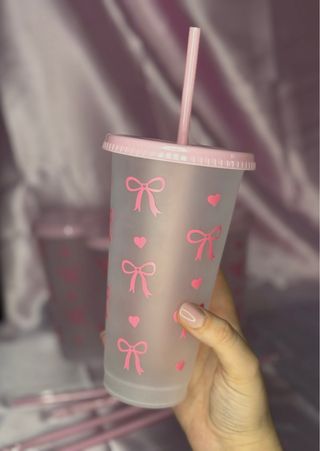 Bicchiere riutilizzabile con fiocchi rosa