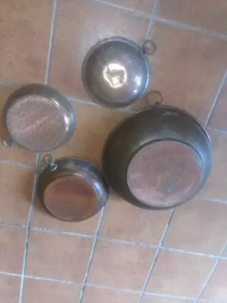 Set Sartenes y Escurridores Antiguos