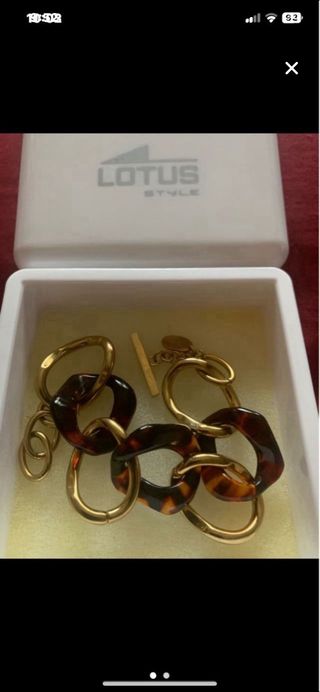 Pulsera Lotus Style nácar con estuche