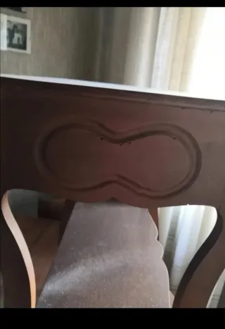 Mobiletto in legno con cassetto