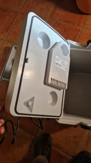 Nevera portátil nueva