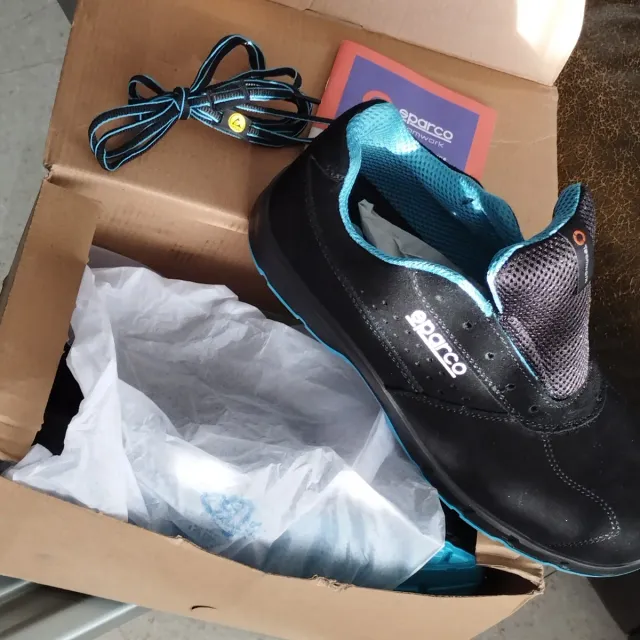 Zapatos de seguridad Sparco talla 45