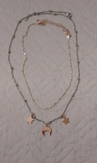 Collana con mezzaluna e stelle