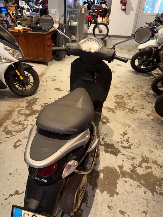 Piaggio Liberty 125 2005 Negra