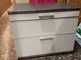 Cabecero y 2 mesitas de noche
