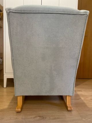 Sillón de lactancia mecedora