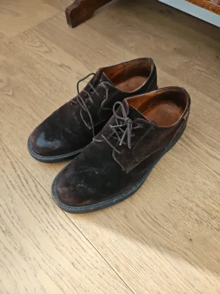 Zapatos de ante marrones