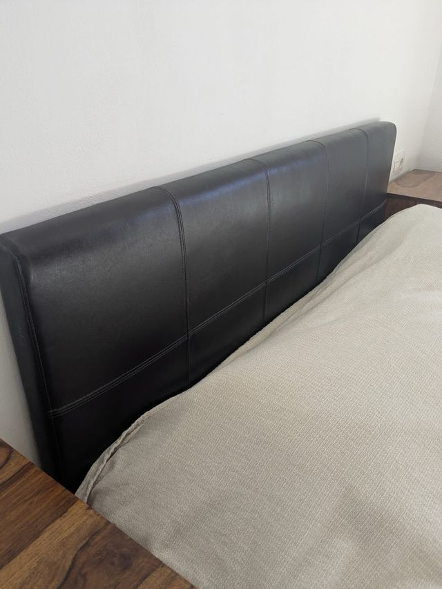 Cabecero in similpelle nera 150 cm