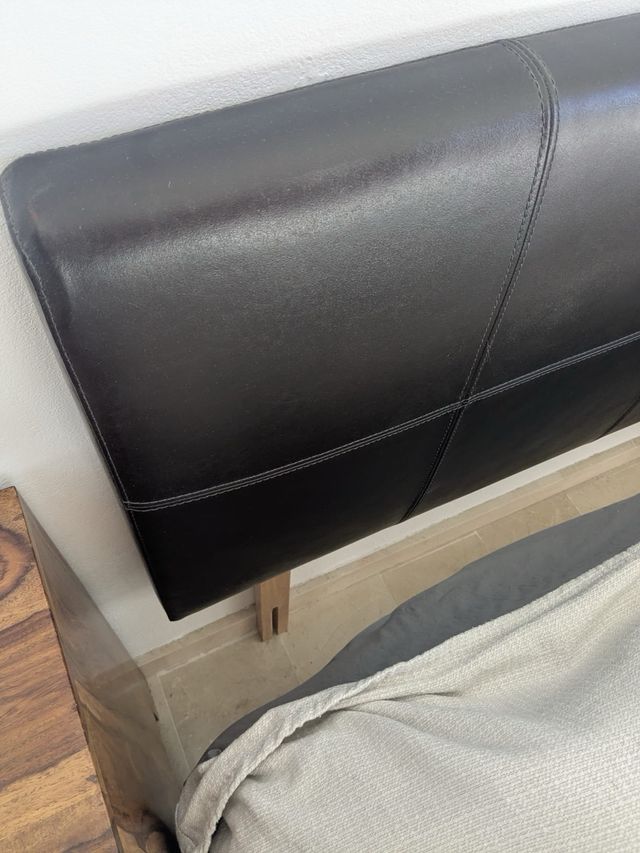 Cabecero in similpelle nera 150 cm