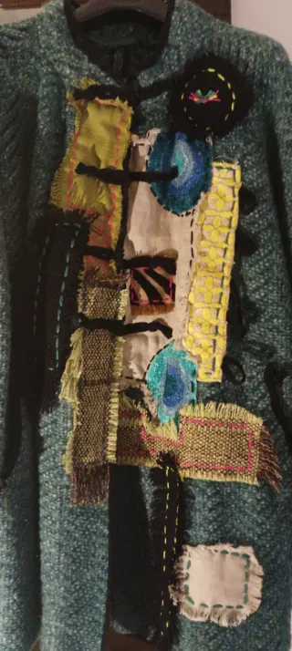 CHAQUETA NUEVA DE PUNTO GORDO TALLA OVERSIZE.