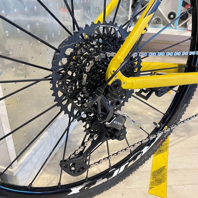 Bicicleta Gravel Finna Landscape Amarilla