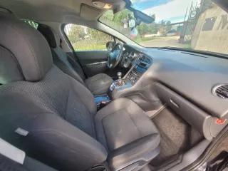 Peugeot 5008 1.6HDi "7 PLAZAS" PEGATINA B AÑO 2013