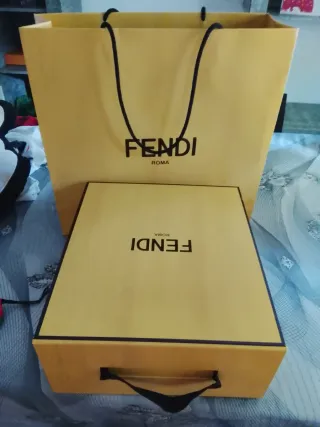 Caja y Bolsa Fendi Roma Amarilla